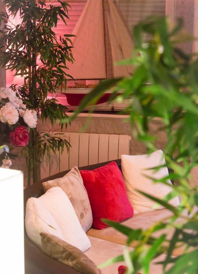 Gite Love Dream - Le Gite Romantique Ger  Exterior photo